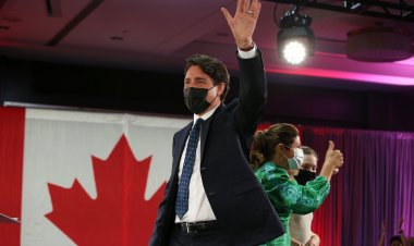Canada’s Trudeau stays in power