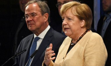 Merkel bids farewell to Stralsund, her longtime constituency