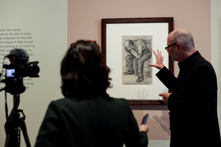 Unseen Van Gogh drawing of old man goes on display