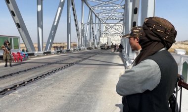 Uzbek traders learn to do business with the Taliban