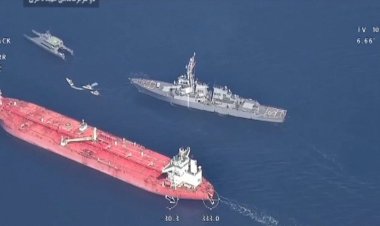 IRGC clashes with US forces in the Oman Sea