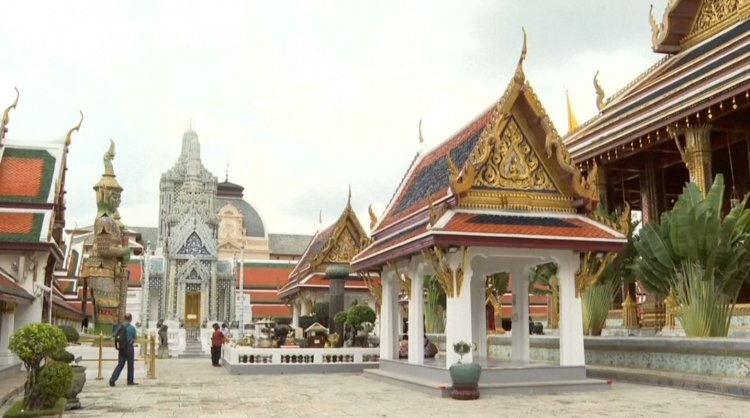 Hopes high as tourists touch down for Thailand re-opening