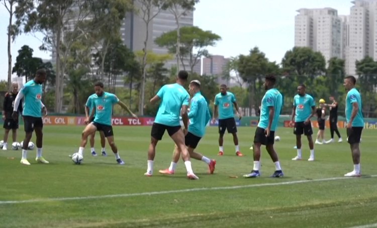 Neymar ruled out of Argentina clash with thigh pain