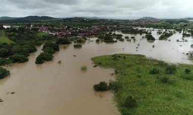 Heavy rains displace thousands in northeast Brazil