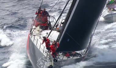 Early drama in Covid-hit Sydney to Hobart yacht race