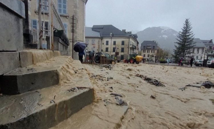 Southwest France hit by flooding after heavy rains
