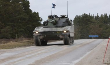 Sweden rolls out tanks on Baltic island over Russia tensions