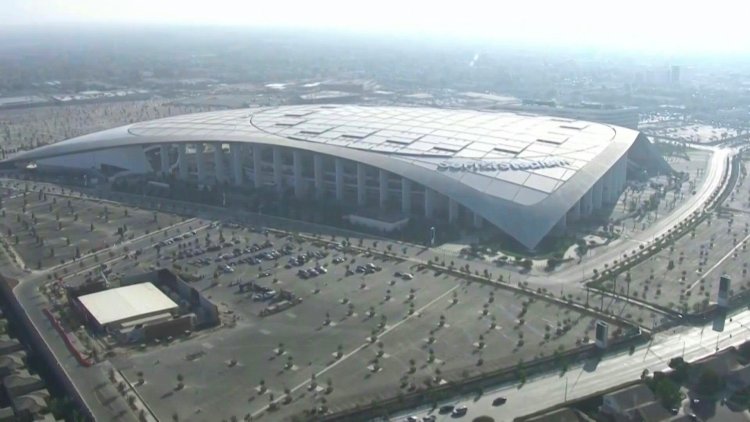 Super Bowl guests to be given KN95 masks