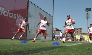 Ecuador and Uruguay eye Qatar World Cup ticket