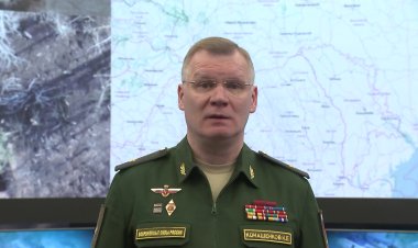 Ukraine steelworks troops surrender