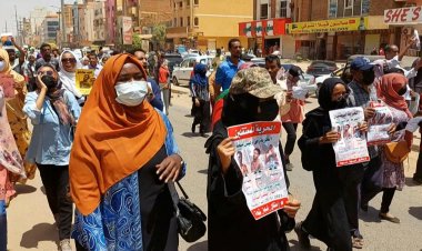 Trial opens of 4 accused of killing Sudan policeman