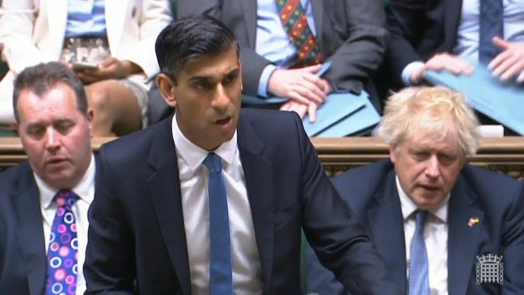 UK taxes oil giants to help tackle inflation fallout