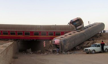 At least 17 killed in train derailment in central Iran