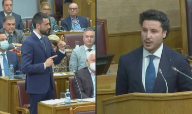 Montenegro government loses majority in no-confidence vote