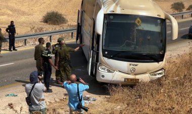 Five wounded in shooting on Israeli bus in West Bank