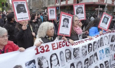 Protests riot on 49th anniversary of Pinochet coup in Chile