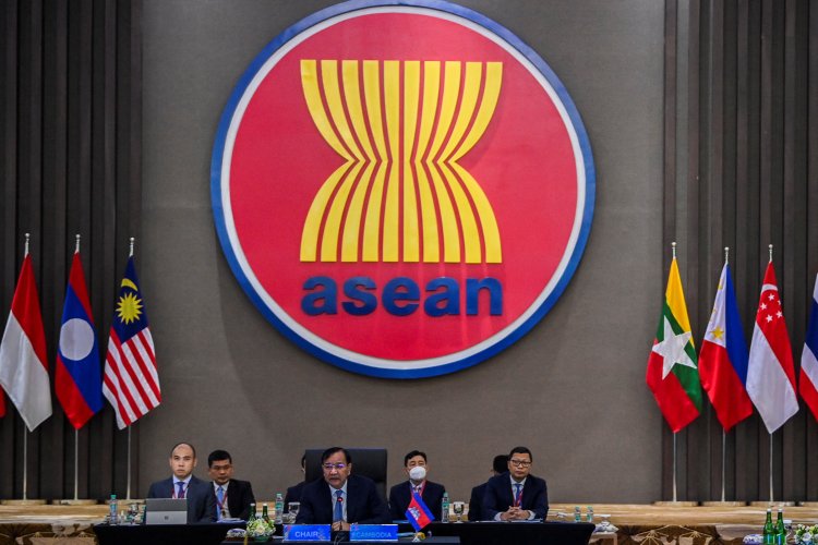 ASEAN ministers hold talks on festering Myanmar crisis