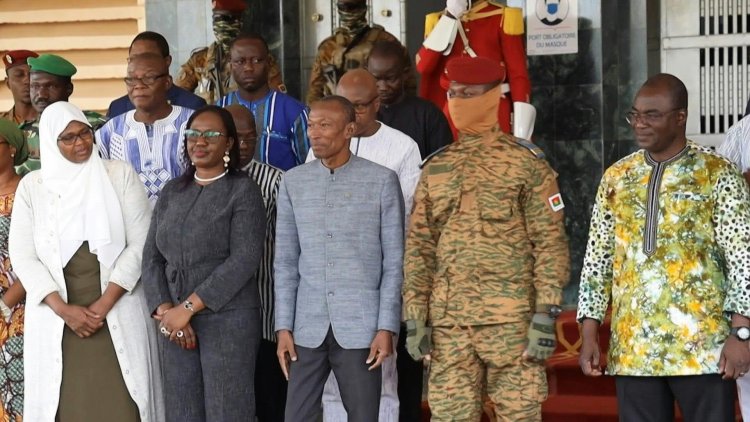 Burkina sets up government on 'war footing'