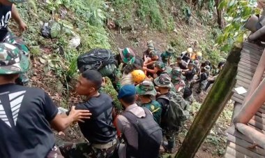 Hunt for buried survivors after Indonesia quake kills 162