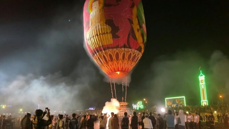 Myanmar hot-air balloon festival returns with a bang