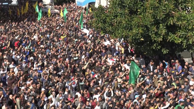 Thousands mourn Palestinian fire victims in Gaza