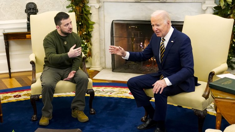 Zelensky arrives in Washington on first foreign trip since war