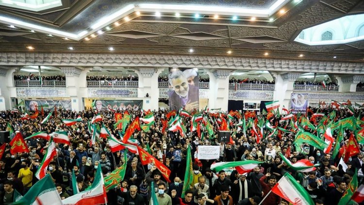 Iran vows revenge for commander slain by USA