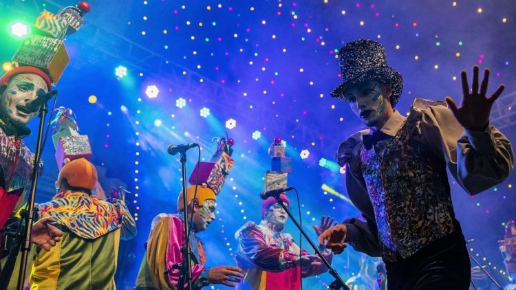 Opening parade of the Uruguayan carnival back after pandemic