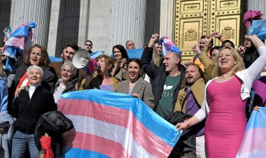 Spain passes trans law allowing gender self-determination