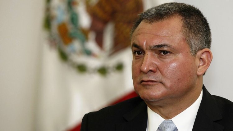 Architect of Mexico's drug war convicted in US of trafficking