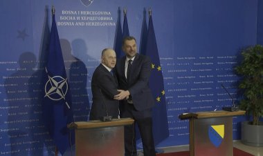 NATO Backs Bosnia Amid Serb Secessionist Threats