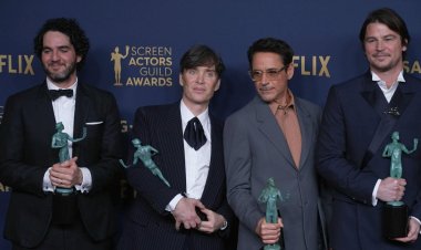 Oppenheimer Dominates SAG Awards