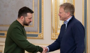 UK Defence Secretary Meets Ukraine's Zelensky