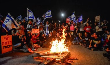 Israeli Protests Demand Hostage Swap with Hamas
