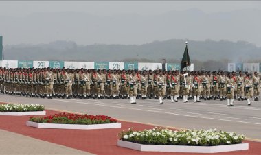 Pakistan's National Day Celebrations Showcase Military Might
