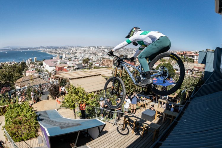 Lucas Borba Wins Red Bull Valparaíso Cerro Abajo