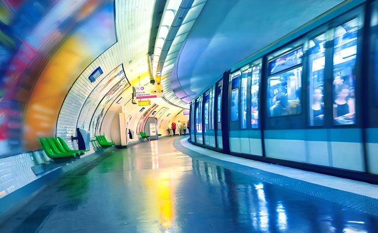 Paris Metro's 5G Connection by 2025