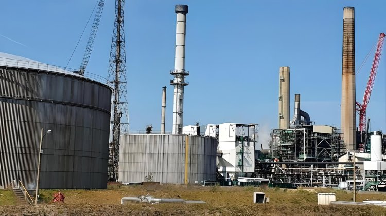 ExxonMobil Cuts Jobs and Plans Refinery Sales