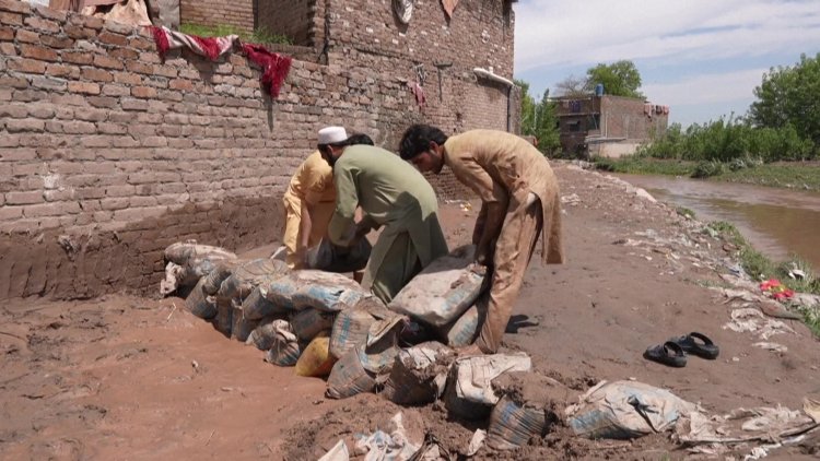 Deadly Storms Hit Pakistan