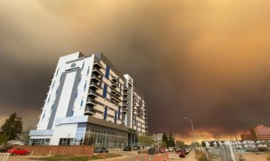 Fort McMurray Wildfire Threatens