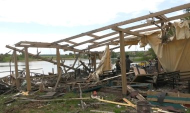 Russian Shelling Kills 10 in Ukraine's Kharkiv Region