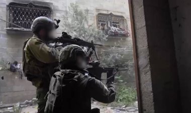 Israel Launches Deadly Air Strikes on Gaza Amid War