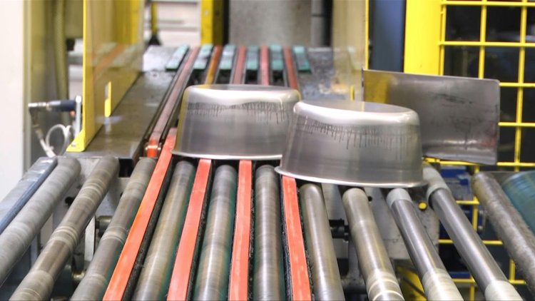 Stainless Steel Cookware Makes Comeback