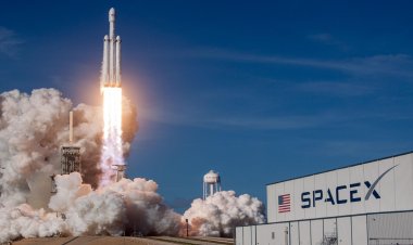 SpaceX Eyes Rocket Landings Near Australia