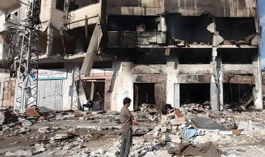 Israeli Airstrike Hits School Shelter in Gaza