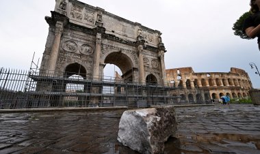 Rome's Arch of Constantine Damaged by Lightning Strike