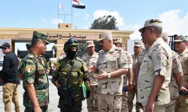 Egypt’s Army Chief Visits Gaza Border