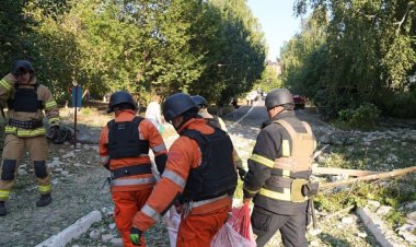 Russian bomb strikes elderly home in Sumy