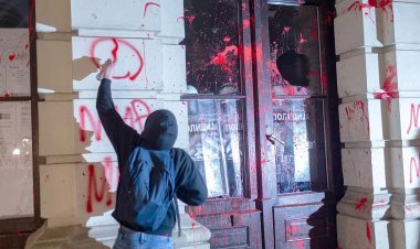 Protests in Serbia over deadly railway accident