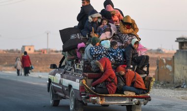 Displaced Syrians reach Tabqa after Aleppo fighting